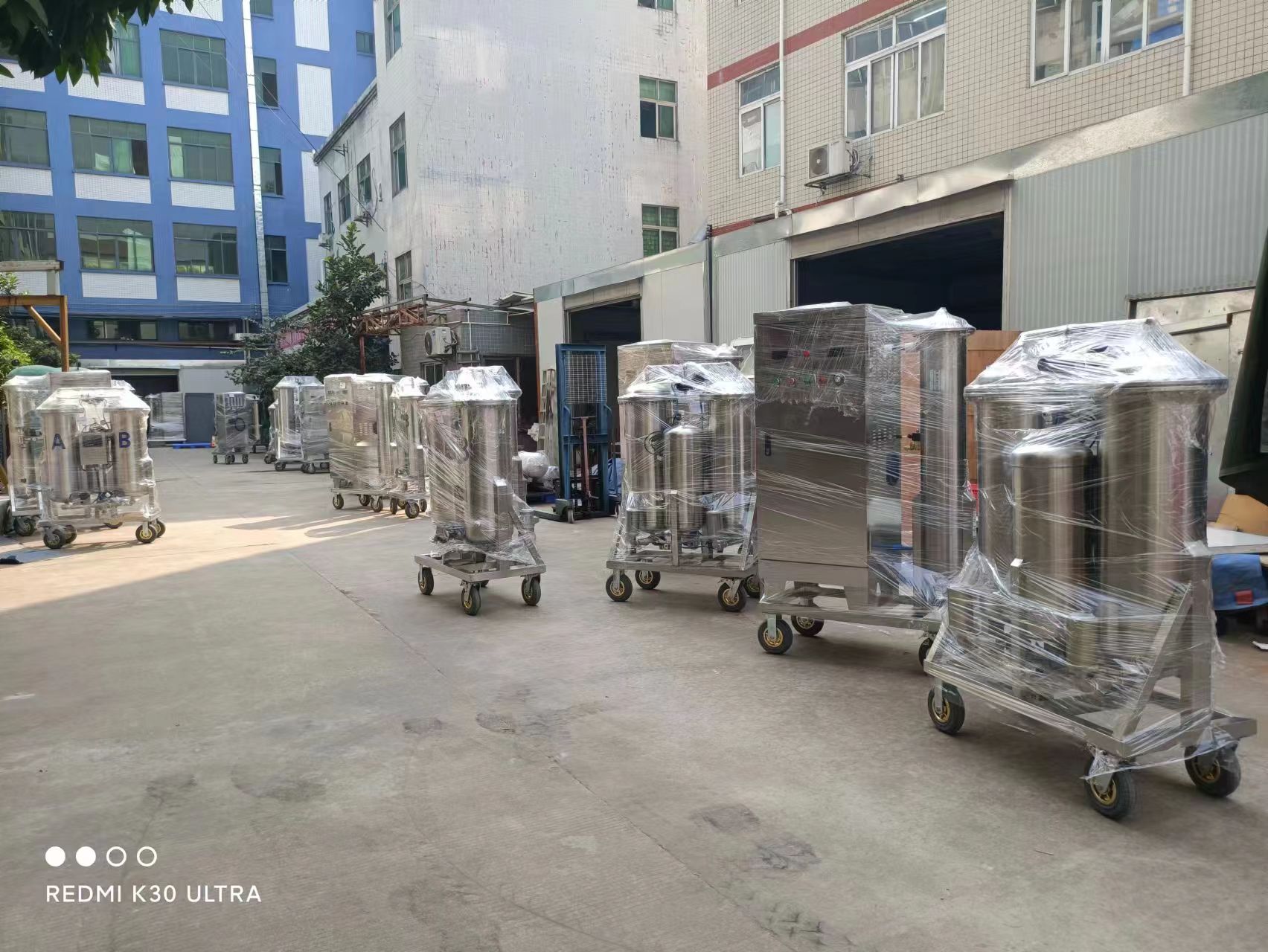 廣州佳環與貝恩集團簽訂的16套臭氧發生器訂單順利完成今日發貨